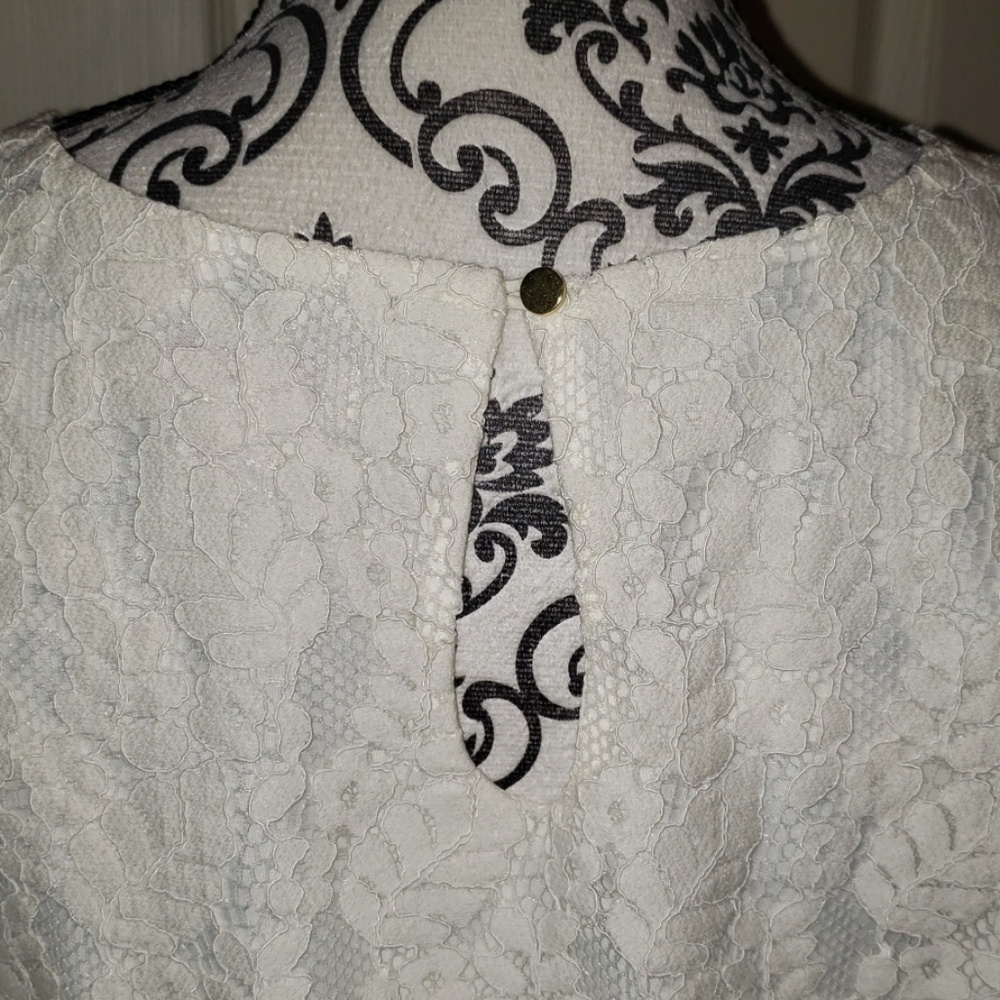 Blouse - Picture 2 of 4